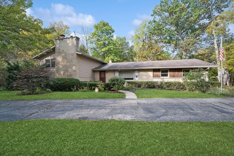 Photo of 1068 N Hainesville Road, Round Lake, IL 60073 (MLS # 12500713)