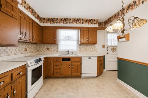 Tiny photo for 4201 Linden Avenue, Western Springs, IL 60558 (MLS # 12697775)