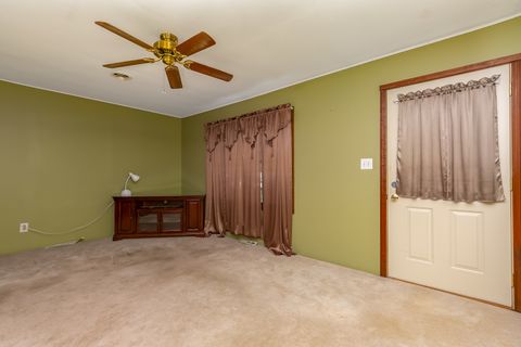 Tiny photo for 17112 10th Avenue, East Moline, IL 61244 (MLS # 12624627)