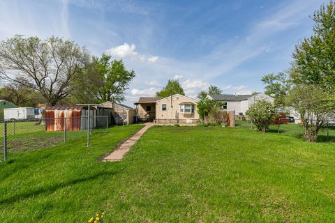 Tiny photo for 17112 10th Avenue, East Moline, IL 61244 (MLS # 12624627)