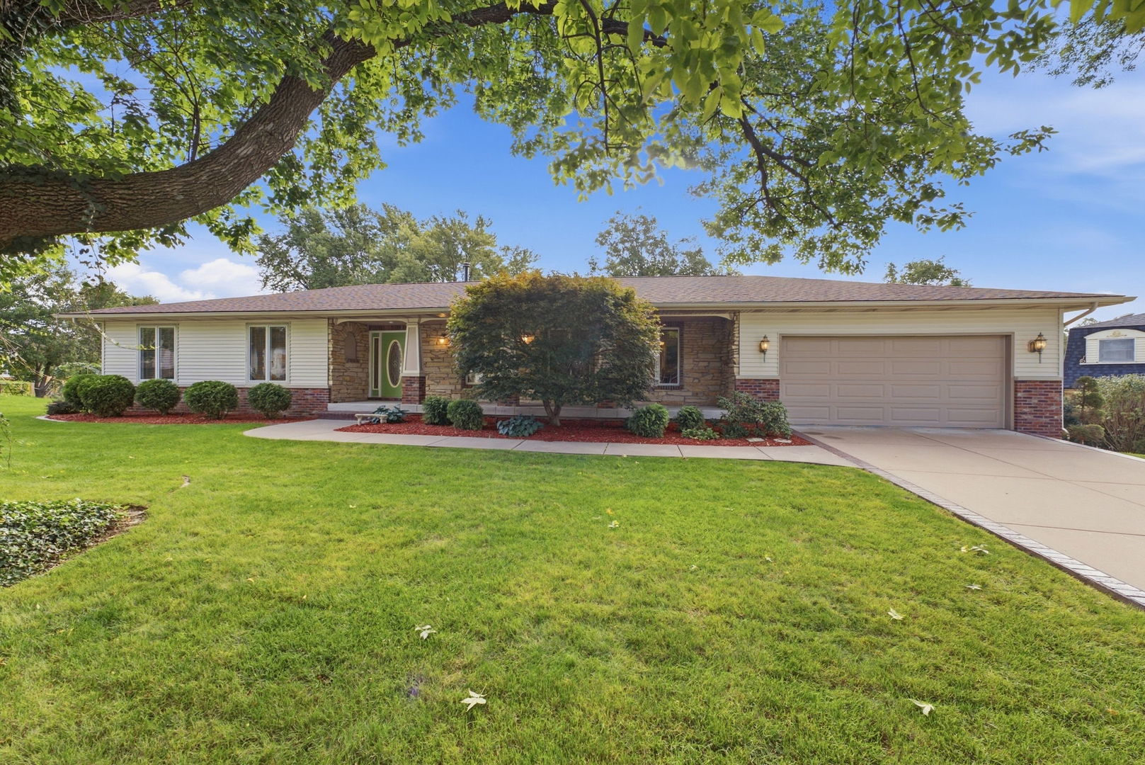 4417 SQUIRE Court