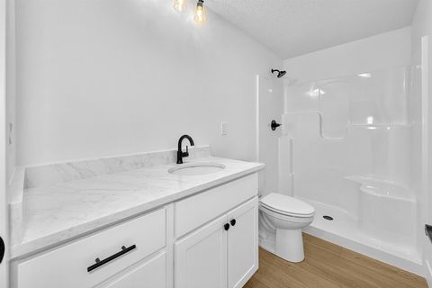 Tiny photo for 1360 Heights Court, Bettendorf, IA 52722 (MLS # 100000530)