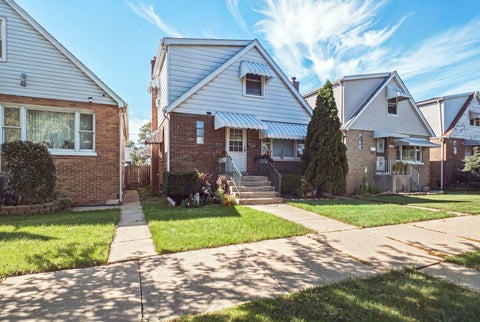 Tiny photo for 4406 S Homan Avenue, Chicago, IL 60632 (MLS # 12776066)