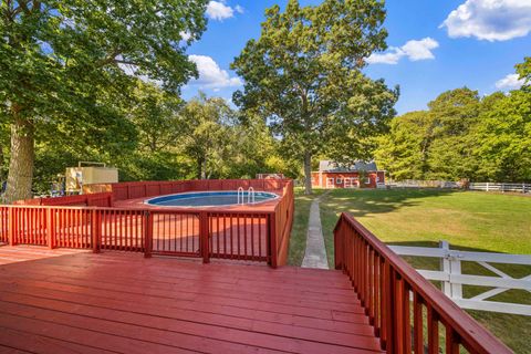 Tiny photo for 2404 13th Street, Winthrop Harbor, IL 60096 (MLS # 12481903)