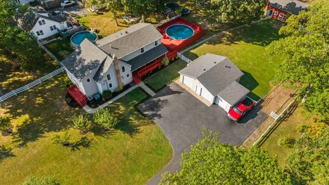 Tiny photo for 2404 13th Street, Winthrop Harbor, IL 60096 (MLS # 12481903)