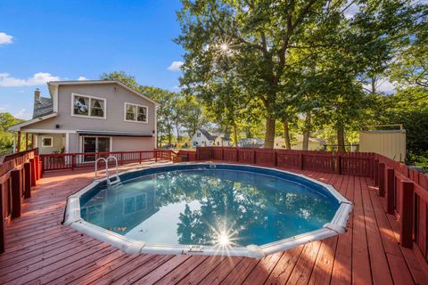 Tiny photo for 2404 13th Street, Winthrop Harbor, IL 60096 (MLS # 12481903)