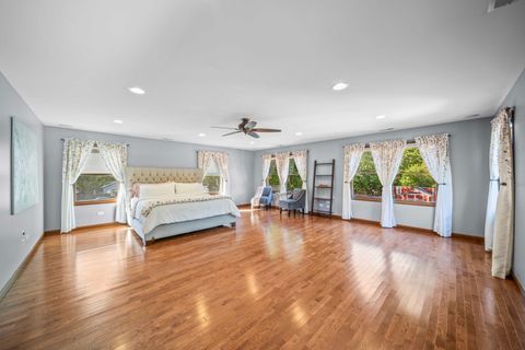 Tiny photo for 2404 13th Street, Winthrop Harbor, IL 60096 (MLS # 12481903)