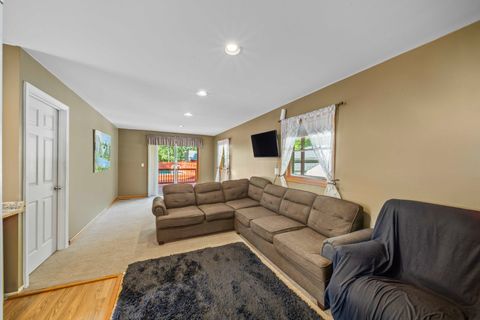 Tiny photo for 2404 13th Street, Winthrop Harbor, IL 60096 (MLS # 12481903)