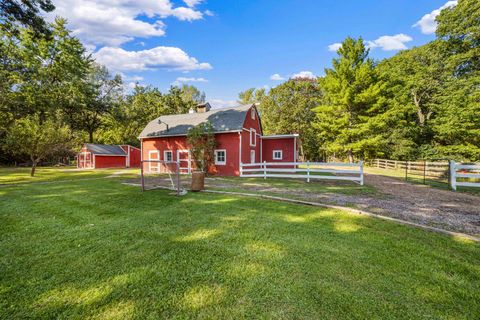 Tiny photo for 2404 13th Street, Winthrop Harbor, IL 60096 (MLS # 12481903)