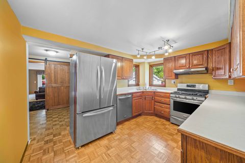Tiny photo for 2404 13th Street, Winthrop Harbor, IL 60096 (MLS # 12481903)
