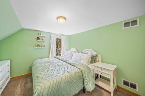 Tiny photo for 2404 13th Street, Winthrop Harbor, IL 60096 (MLS # 12481903)