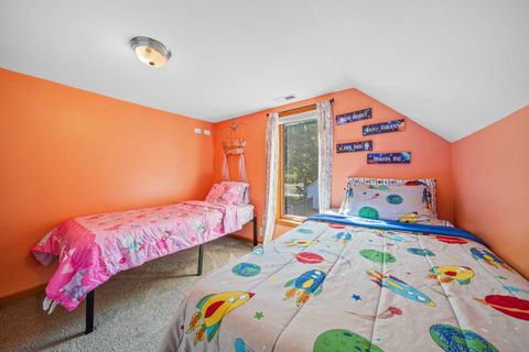 Tiny photo for 2404 13th Street, Winthrop Harbor, IL 60096 (MLS # 12481903)