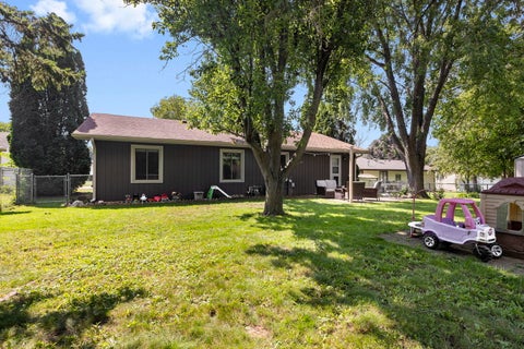 Tiny photo for 824 Royal Drive, McHenry, IL 60050 (MLS # 12747827)