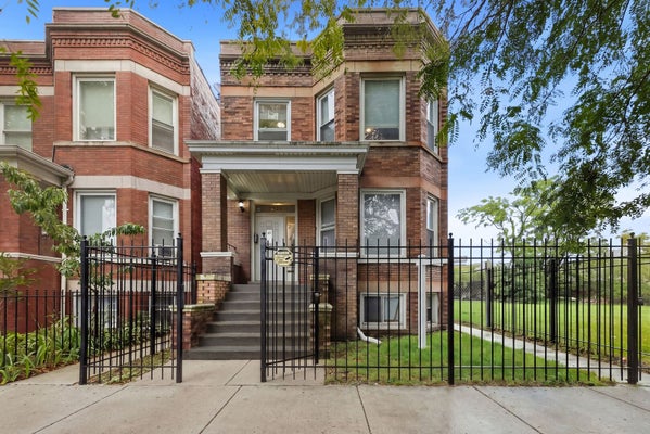 5735 S MARSHFIELD AVE, CHICAGO, IL 60636 - Image b3fcff35029b815d1ea8ad6df4b853aa/3040964503