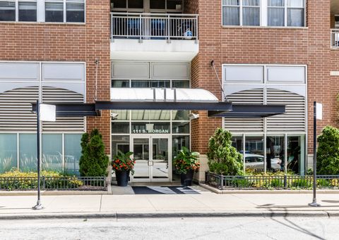 Tiny photo for 111 S Morgan Street #423, Chicago, IL 60607 (MLS # 12495638)