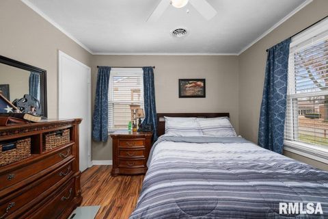 Tiny photo for 1617 W 38TH Street, Davenport, IA 52806 (MLS # QC4269664)