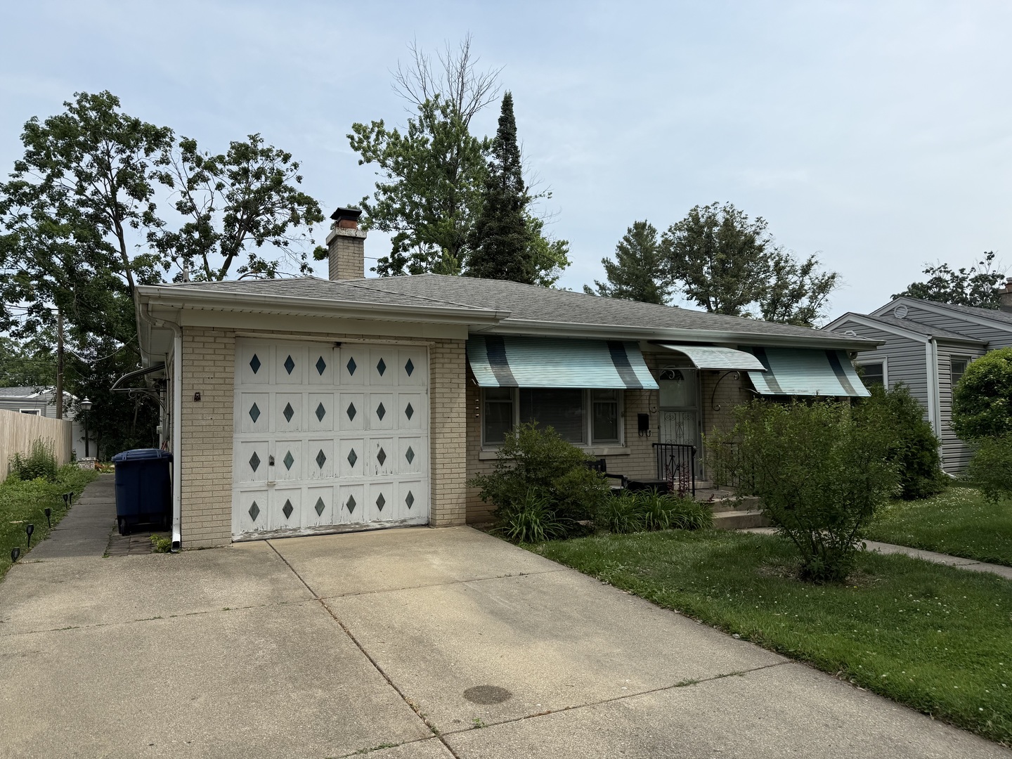 616 E Prairie Avenue