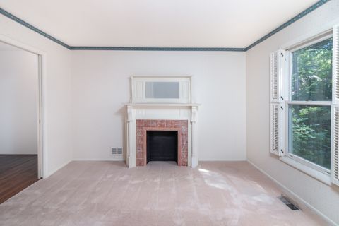 Tiny photo for 7 Court Of Fox River Vly, Lincolnshire, IL 60069 (MLS # 12478219)