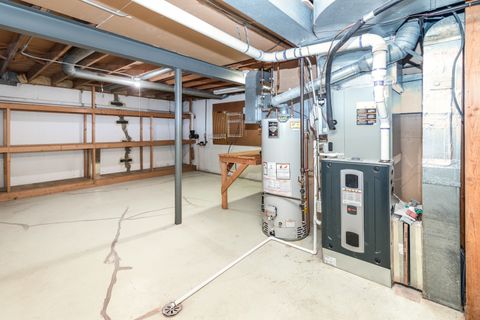 Tiny photo for 7 Court Of Fox River Vly, Lincolnshire, IL 60069 (MLS # 12478219)