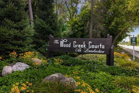 Tiny photo for 7 Court Of Fox River Vly, Lincolnshire, IL 60069 (MLS # 12478219)