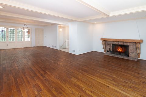 Tiny photo for 7 Court Of Fox River Vly, Lincolnshire, IL 60069 (MLS # 12478219)
