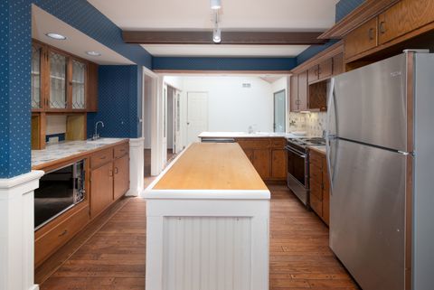 Tiny photo for 7 Court Of Fox River Vly, Lincolnshire, IL 60069 (MLS # 12478219)