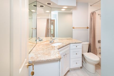 Tiny photo for 7 Court Of Fox River Vly, Lincolnshire, IL 60069 (MLS # 12478219)