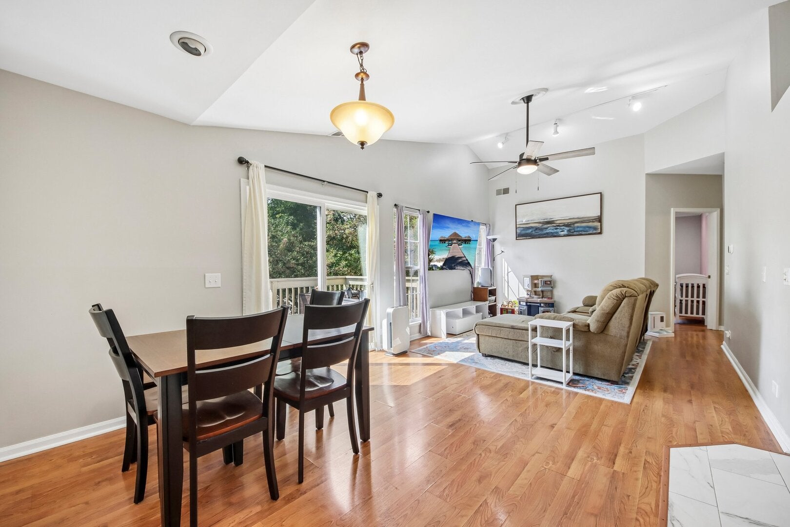 1052 Woodhill Court