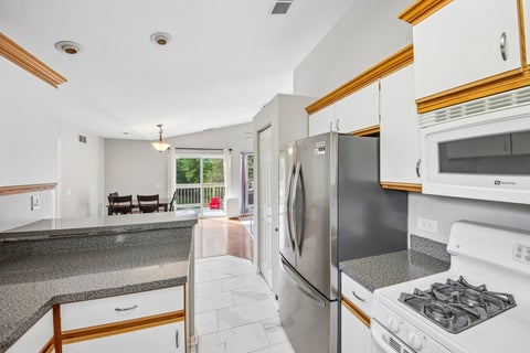Tiny photo for 1052 Woodhill Court, Elgin, IL 60120 (MLS # 12749375)