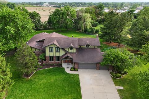 Photo of 14849 W Glen Crest Lane, Homer Glen, IL 60491 (MLS # 12642047)