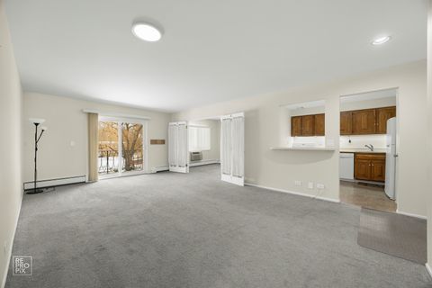 Tiny photo for 602 E Algonquin Road #207, Arlington Heights, IL 60005 (MLS # 12534294)