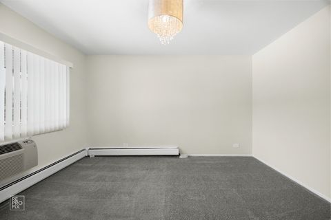 Tiny photo for 602 E Algonquin Road #207, Arlington Heights, IL 60005 (MLS # 12534294)