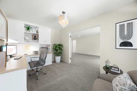 Tiny photo for 602 E Algonquin Road #207, Arlington Heights, IL 60005 (MLS # 12534294)