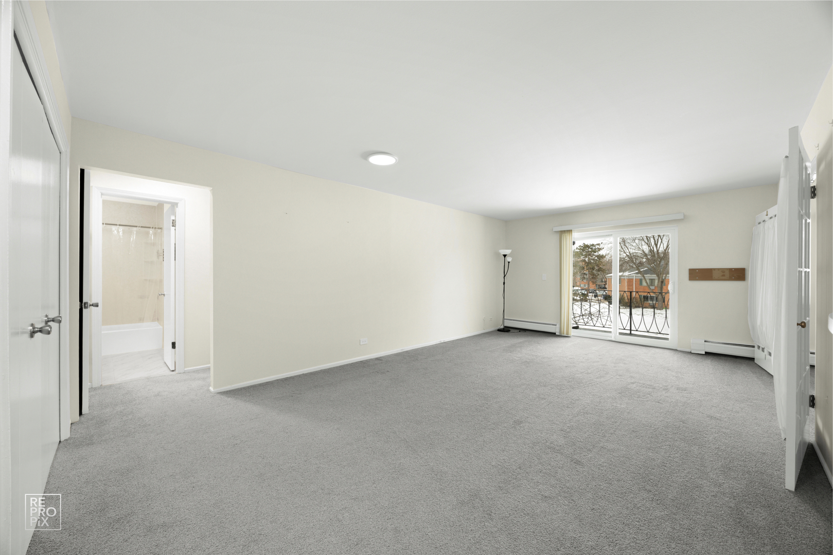 602 E Algonquin Road 207