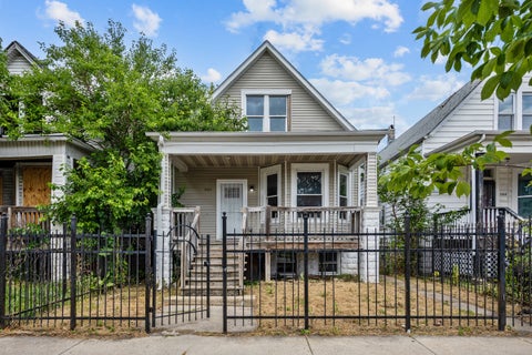 Photo of 1508 W 72nd Street, Chicago, IL 60636 (MLS # 12756137)