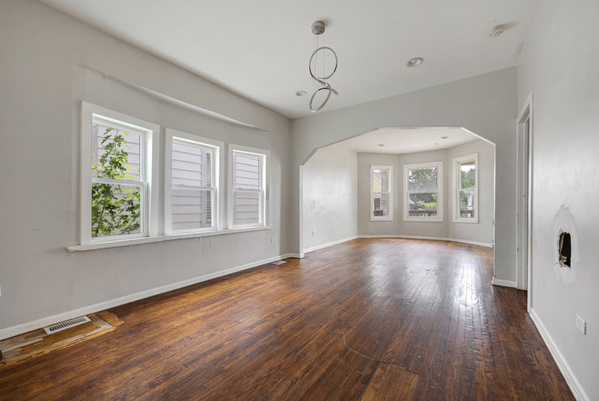 1508 W 72nd Street