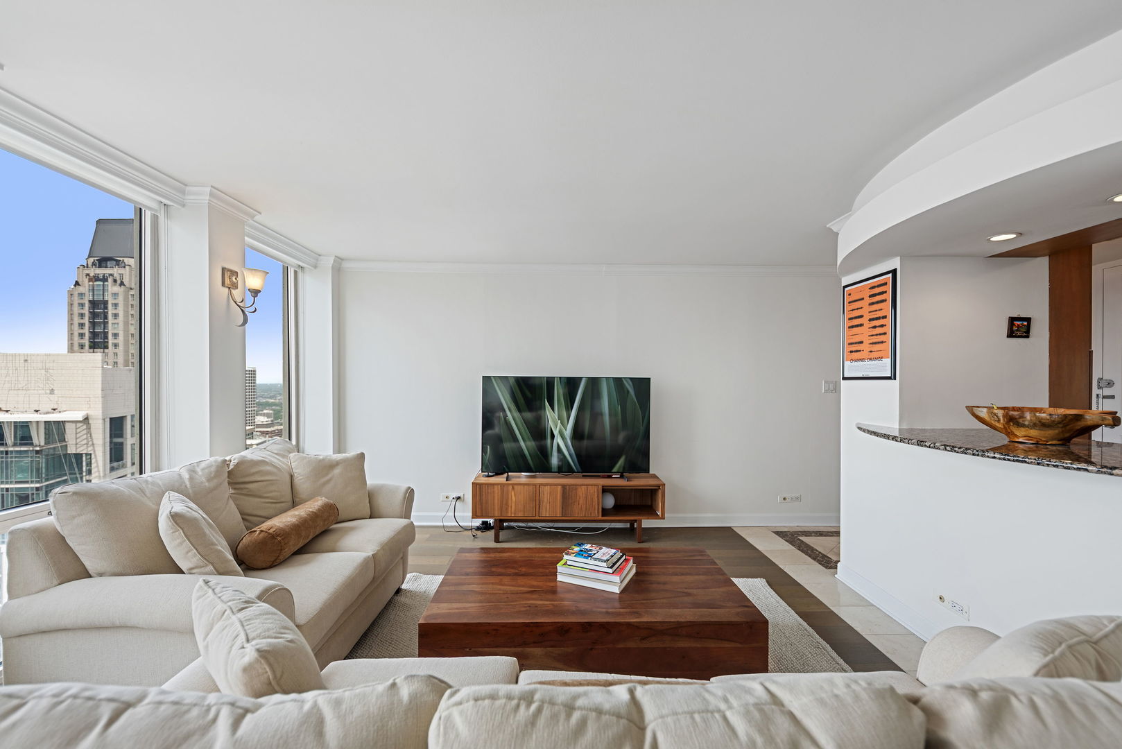 111 E Chestnut Street 55D