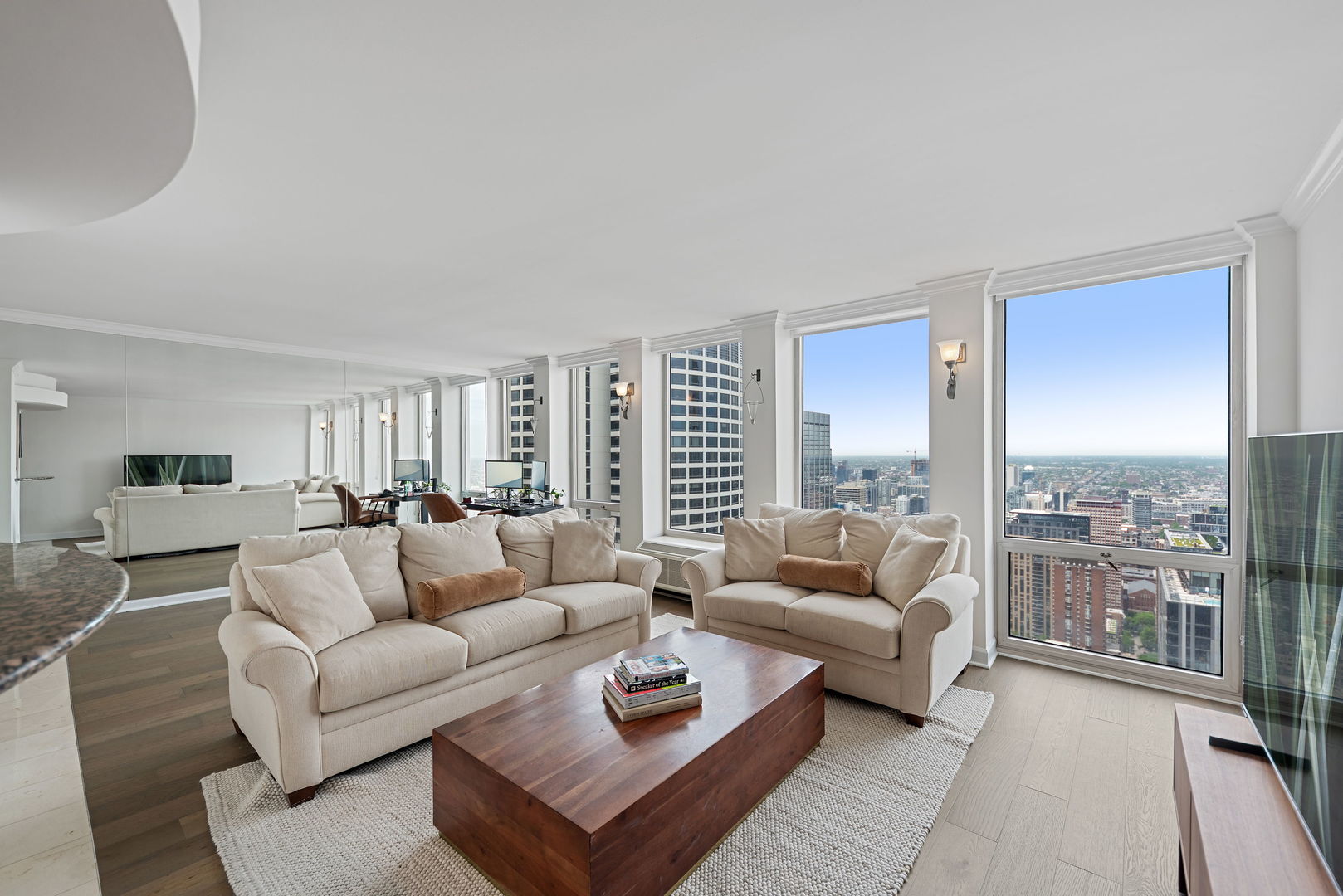 111 E Chestnut Street 55D