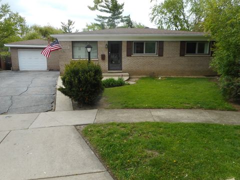 Tiny photo for 602 Bluff Court, Streamwood, IL 60107 (MLS # 12640425)