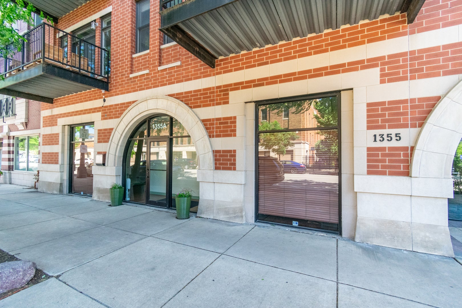 1355 W Washington Boulevard 1