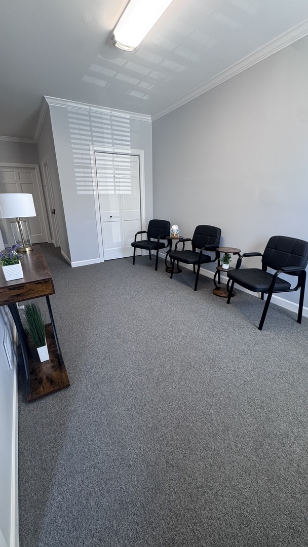 1630 W Colonial Parkway W 25