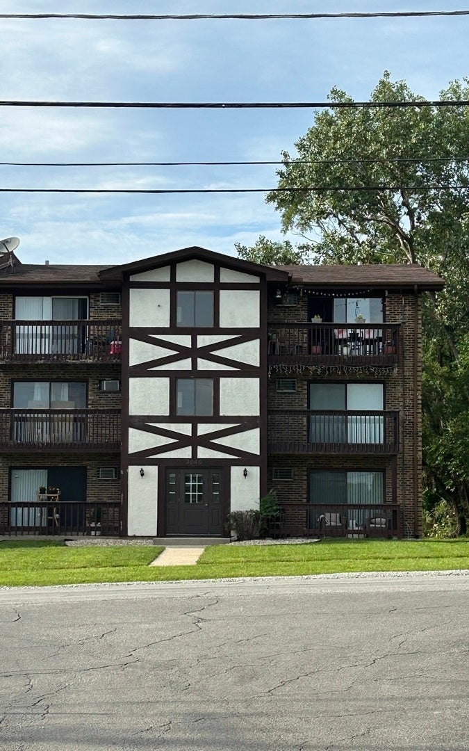 3640 W 119th Street 302