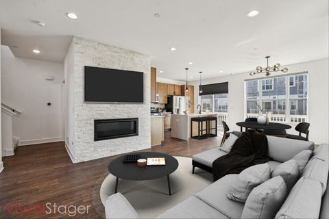 Tiny photo for 322 Timberleaf Circle, Roselle, IL 60172 (MLS # 12490192)