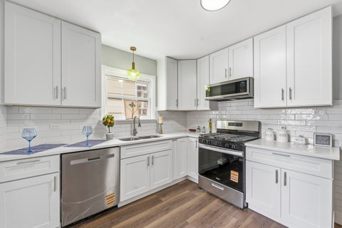 Tiny photo for 3221 N Opal Avenue, Chicago, IL 60634 (MLS # 12669366)