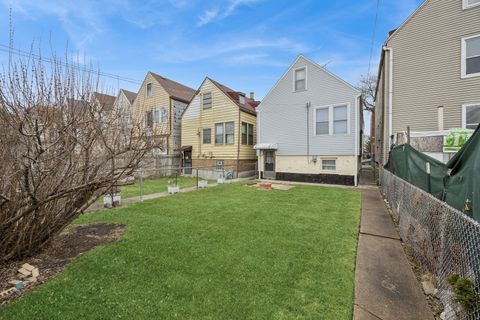 Tiny photo for 4822 S Seeley Avenue, Chicago, IL 60609 (MLS # 12554331)
