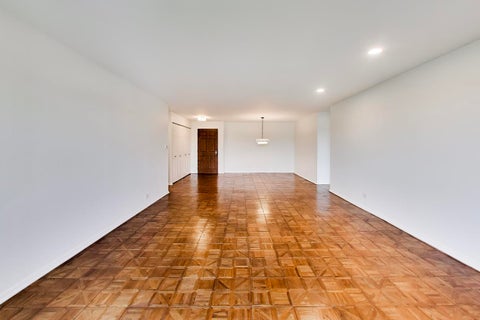 Tiny photo for 1220 Rudolph Road #5B, Northbrook, IL 60062 (MLS # 12742021)