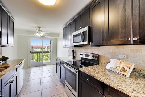 Tiny photo for 1220 Rudolph Road #5B, Northbrook, IL 60062 (MLS # 12742021)