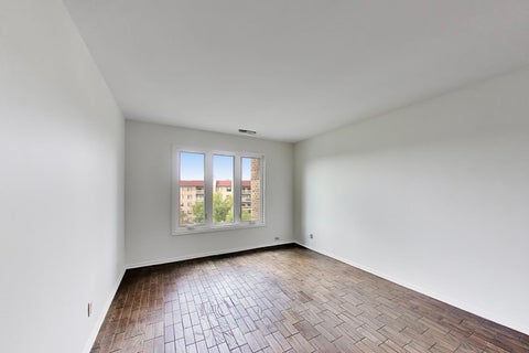 Tiny photo for 1220 Rudolph Road #5B, Northbrook, IL 60062 (MLS # 12742021)
