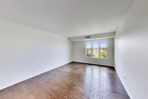 Tiny photo for 1220 Rudolph Road #5B, Northbrook, IL 60062 (MLS # 12742021)