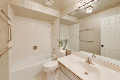 Tiny photo for 1220 Rudolph Road #5B, Northbrook, IL 60062 (MLS # 12742021)